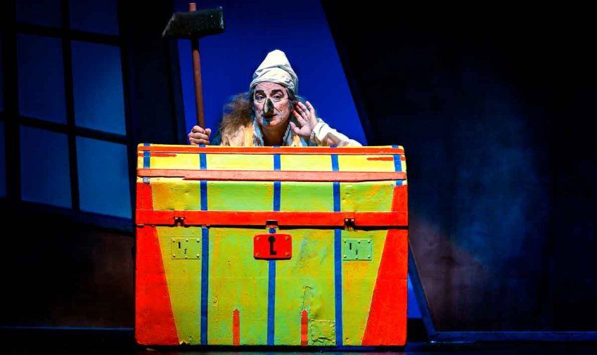 Compañía de teatro en Valladolod | La Quimera de Plástico Compañía de teatro en Valladolod | La Quimera de Plástico
